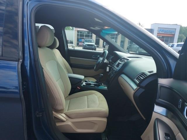 Photo of 2017 Blue Jeans Metallic Ford Explorer