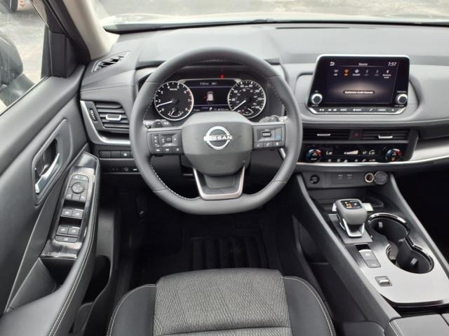 Photo of 2026 Gun Metallic Nissan Rogue