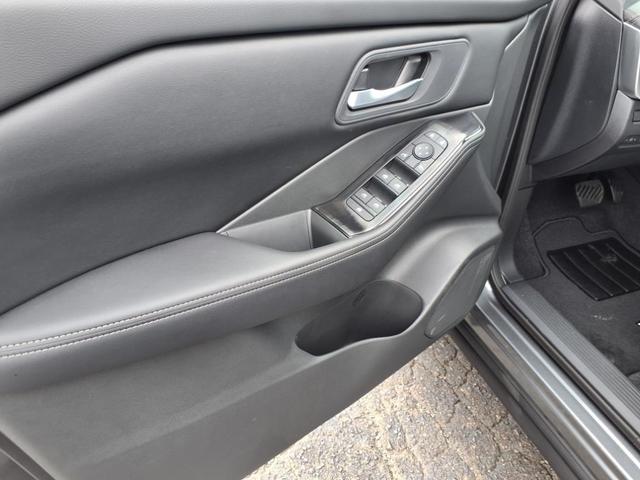 Photo of 2026 Gun Metallic Nissan Rogue