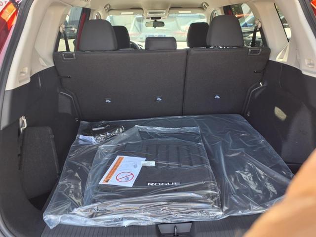 Photo of 2025 Scarlet Ember Nissan Rogue
