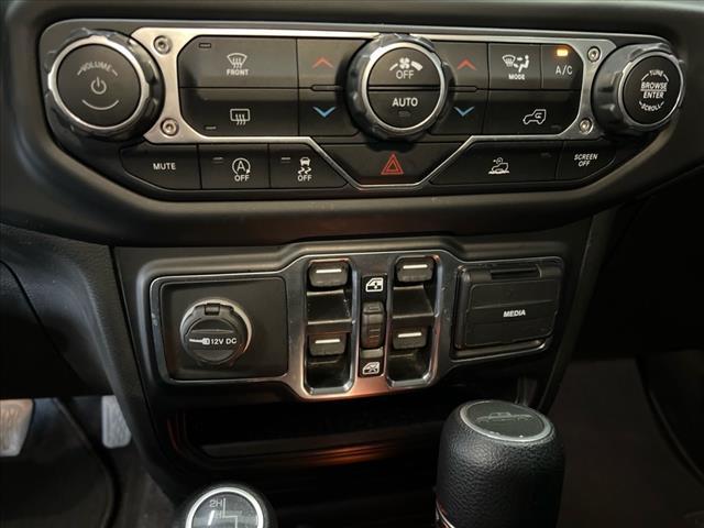 Photo of 2021 Sting Gray Clearcoat Jeep Gladiator