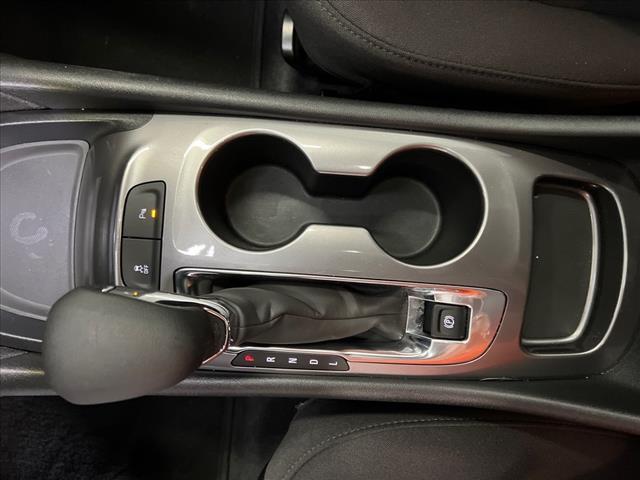 Photo of 2024 White Chevrolet Malibu