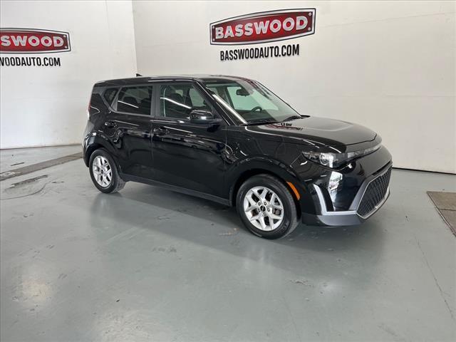 Photo of 2023 Black Kia Soul