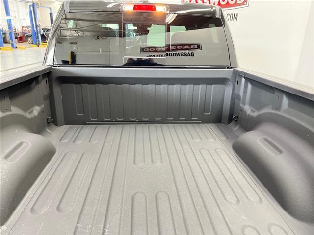 Photo of 2022 Black RAM 1500