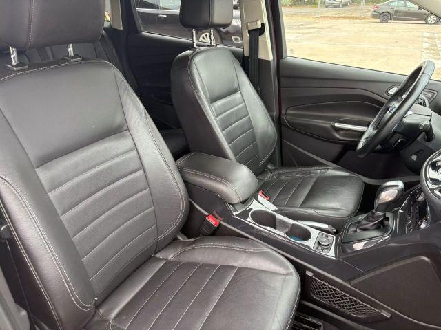 Photo of 2014 Red Ford Escape