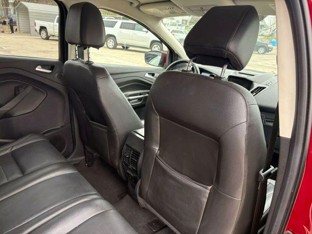 Photo of 2014 Red Ford Escape