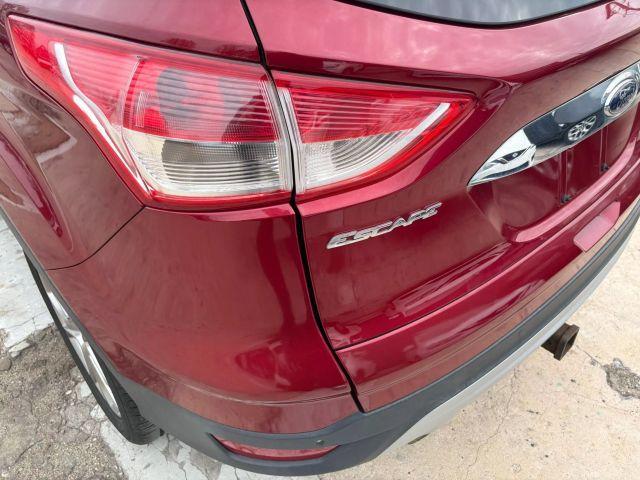 Photo of 2014 Red Ford Escape