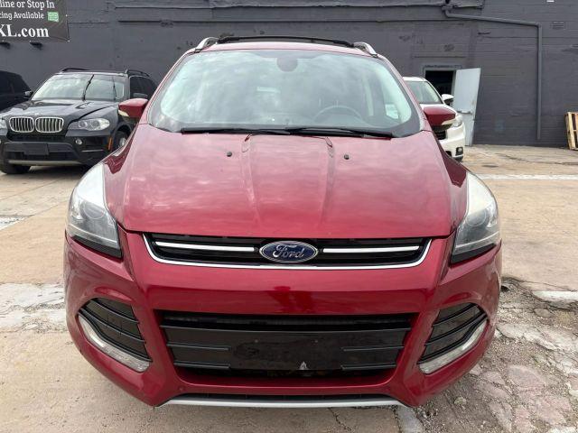 Photo of 2014 Red Ford Escape
