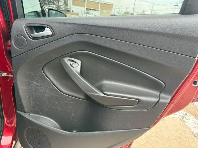 Photo of 2014 Red Ford Escape