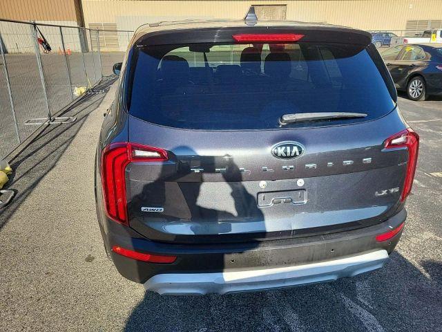 Photo of 2021 Gray Kia Telluride