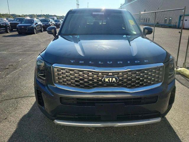 Photo of 2021 Gray Kia Telluride