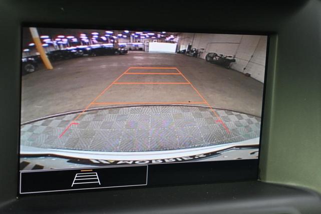 Photo of 2023 Summit White GMC Terrain