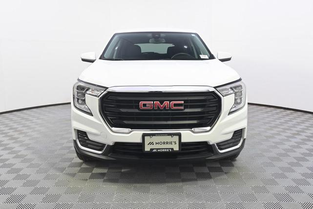 Photo of 2023 Summit White GMC Terrain