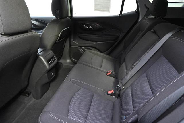 Photo of 2023 Summit White GMC Terrain