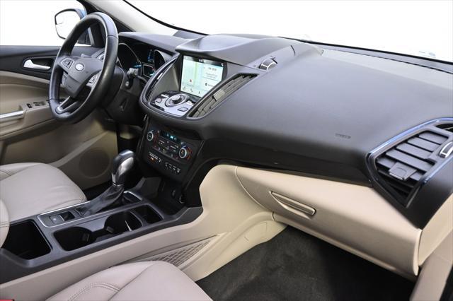 Photo of 2019 Lightning Blue Metallic Ford Escape