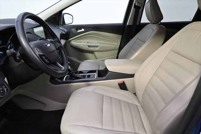 Photo of 2019 Lightning Blue Metallic Ford Escape