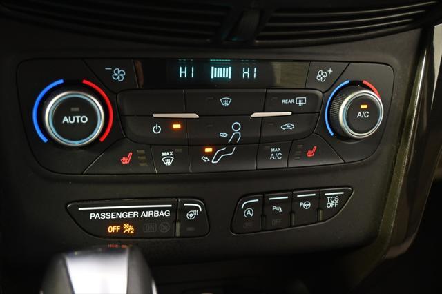 Photo of 2019 Lightning Blue Metallic Ford Escape