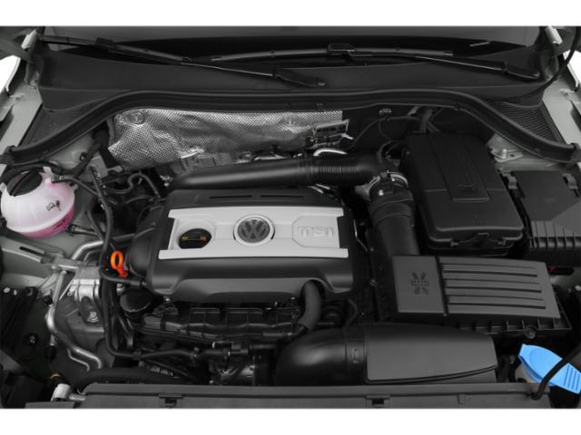 Photo of 2015 Pure White Volkswagen Tiguan