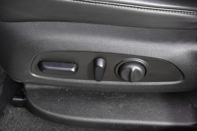 Photo of 2023 Summit White GMC Acadia