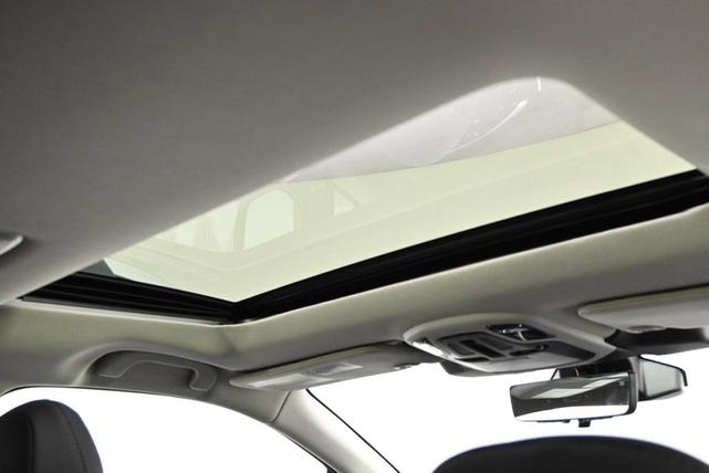 Photo of 2025 Ice Silver Metallic Subaru Outback
