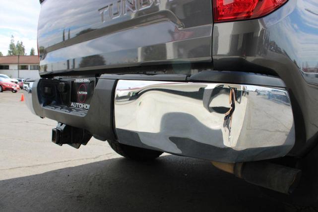 Photo of 2019 Gray Toyota Tundra