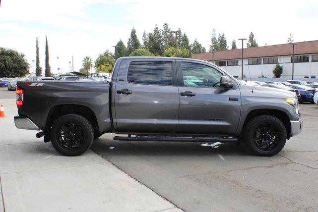 Photo of 2019 Gray Toyota Tundra
