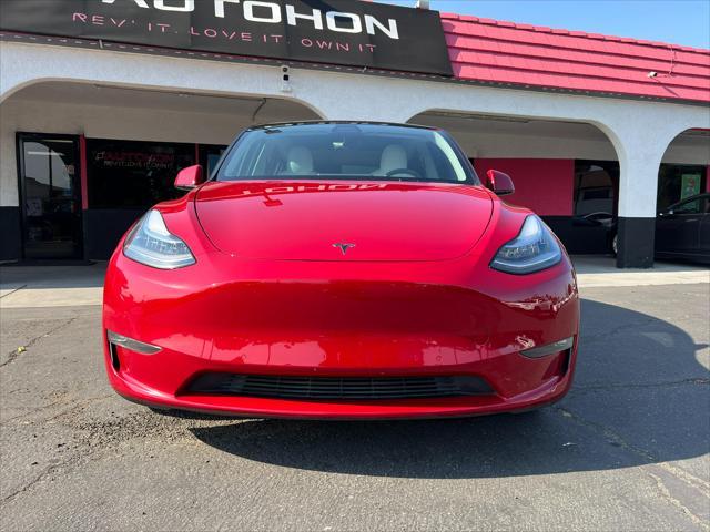Photo of 2022 Red Multi-Coat Tesla Model Y