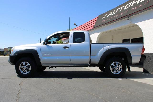 Photo of 2012 Silver Toyota Tacoma