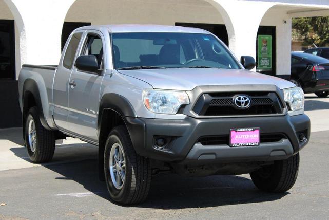 Photo of 2012 Silver Toyota Tacoma