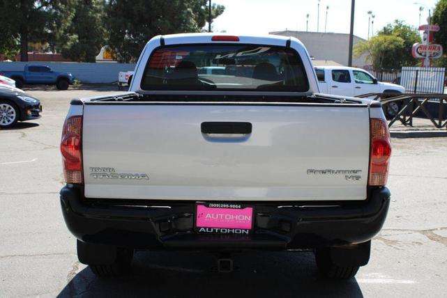 Photo of 2012 Silver Toyota Tacoma