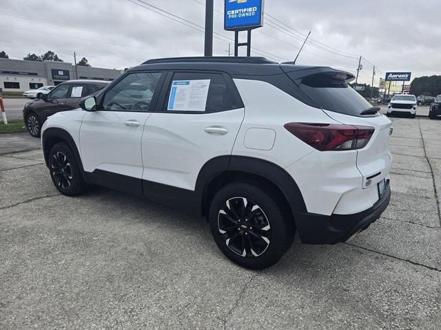 Photo of 2023 Summit White Chevrolet Trailblazer