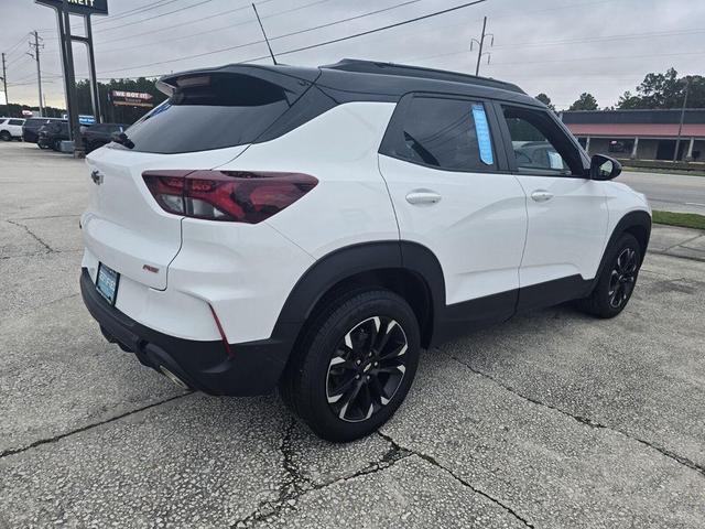 Photo of 2023 Summit White Chevrolet Trailblazer