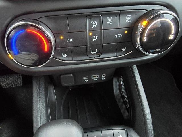 Photo of 2023 Summit White Chevrolet Trailblazer