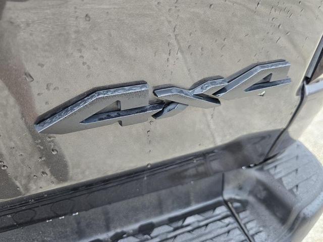 Photo of 2020 Granite Crystal Clearcoat Metallic RAM 1500