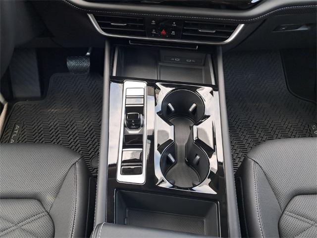 Photo of 2024 Aurora Red Metallic Volkswagen Atlas