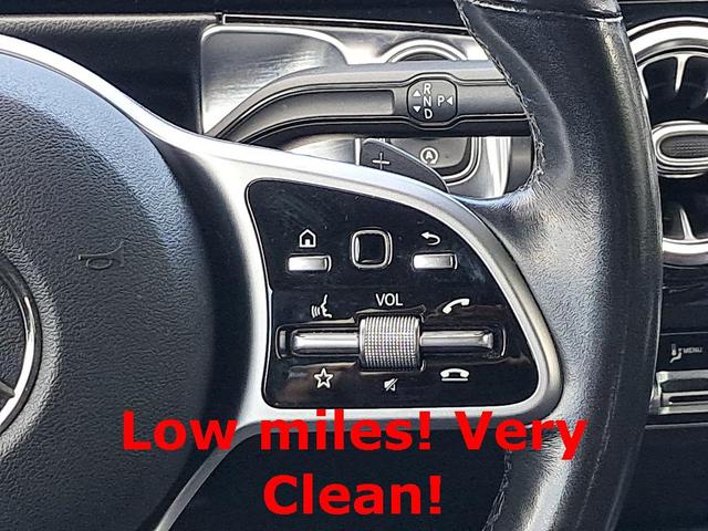 Photo of 2021 White Mercedes-Benz GLB 250