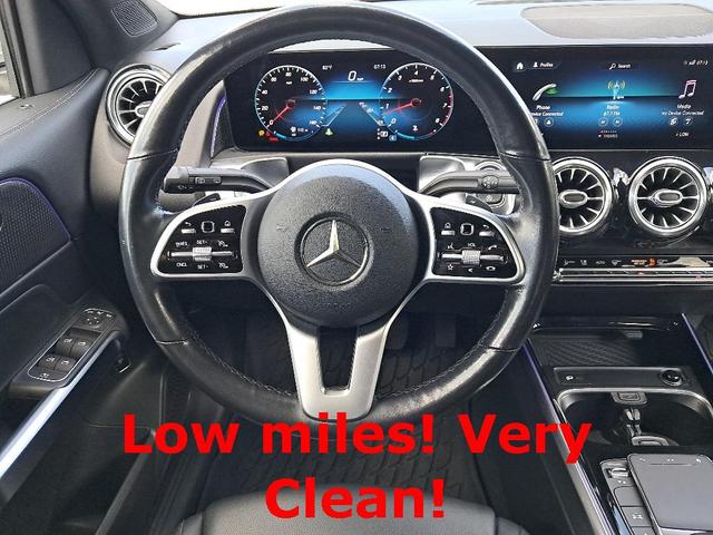 Photo of 2021 White Mercedes-Benz GLB 250
