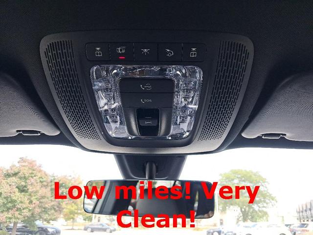 Photo of 2021 White Mercedes-Benz GLB 250
