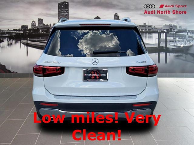 Photo of 2021 White Mercedes-Benz GLB 250