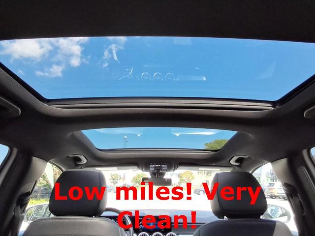 Photo of 2021 White Mercedes-Benz GLB 250