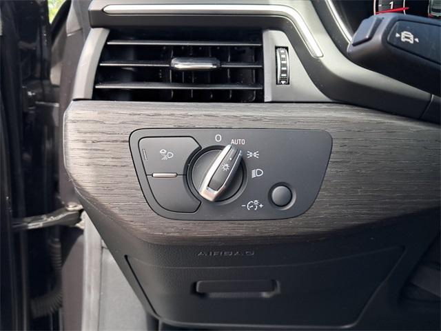 Photo of 2022 Manhattan Gray Metallic Audi A5 Sportback