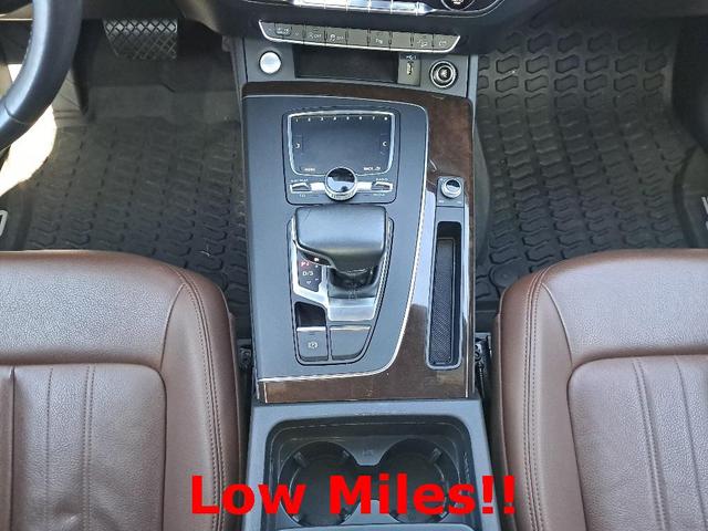 Photo of 2018 Black Metallic Audi Q5
