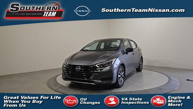 Photo of 2025 Gun Metallic Nissan Versa
