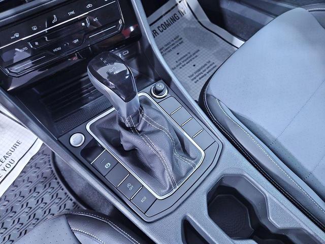 Photo of 2025 Kings Red Metallic Volkswagen Jetta