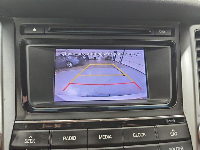 Photo of 2016 Dazzling White Hyundai TUCSON