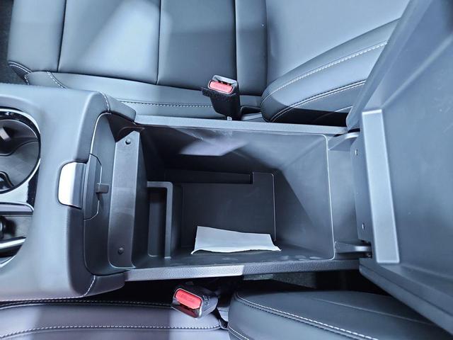 Photo of 2025 Everest White P Nissan Murano