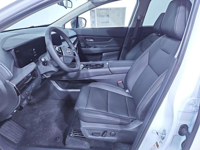 Photo of 2025 Everest White P Nissan Murano