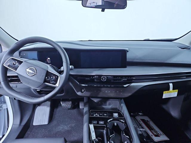 Photo of 2025 Everest White P Nissan Murano