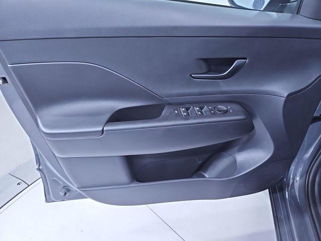 Photo of 2025 Gray Pearl Hyundai KONA EV