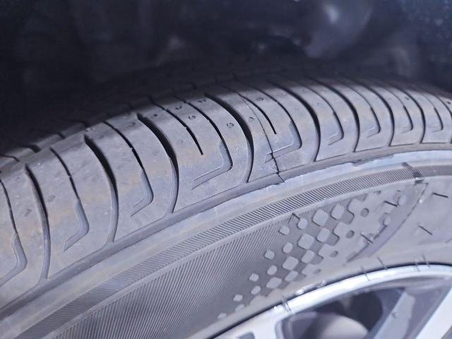 Photo of 2025 Gun Metallic Nissan Versa